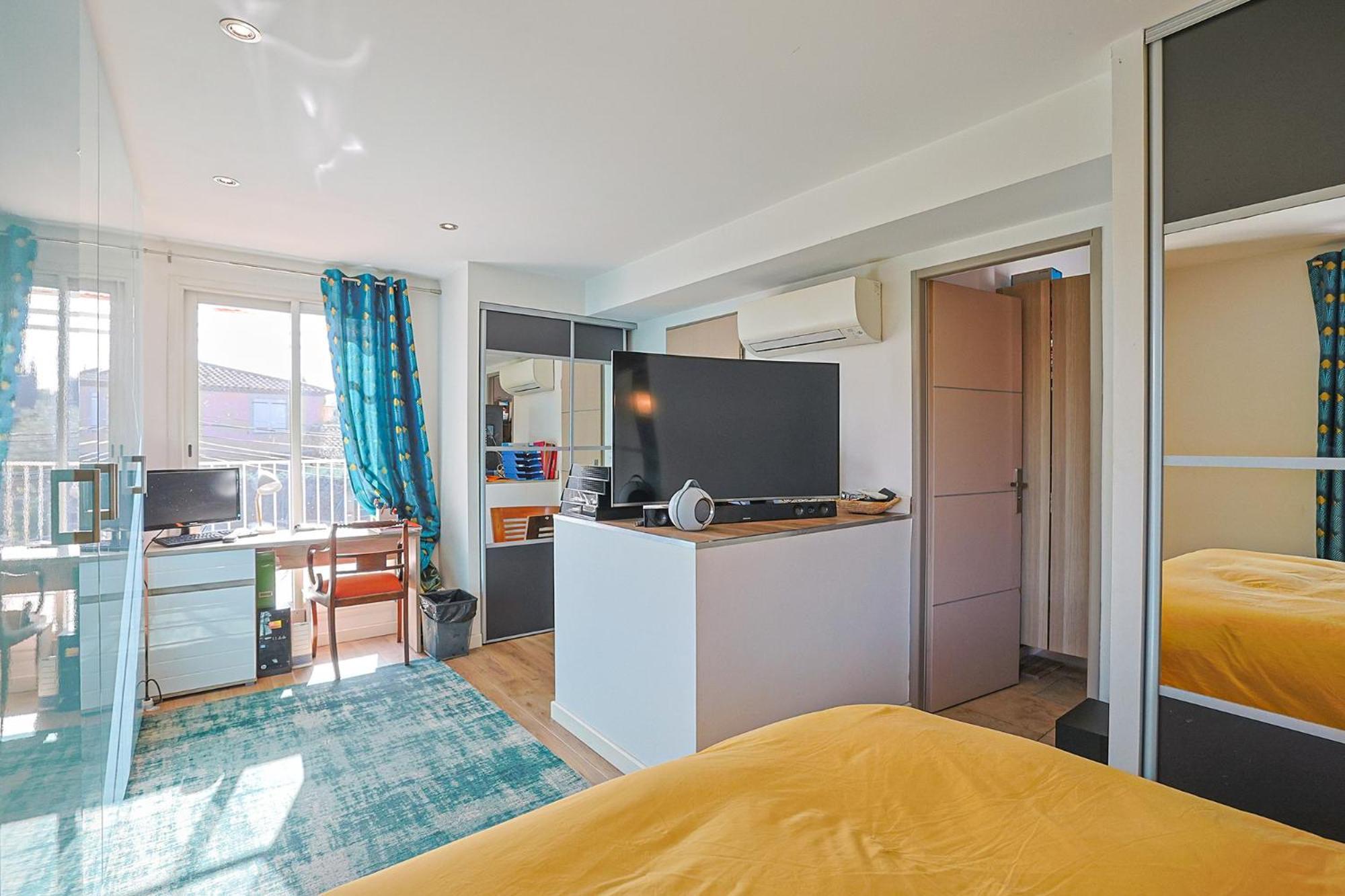 Maison Avec Piscine Et Jacuzzi Proche Des Plages Tolone Esterno foto