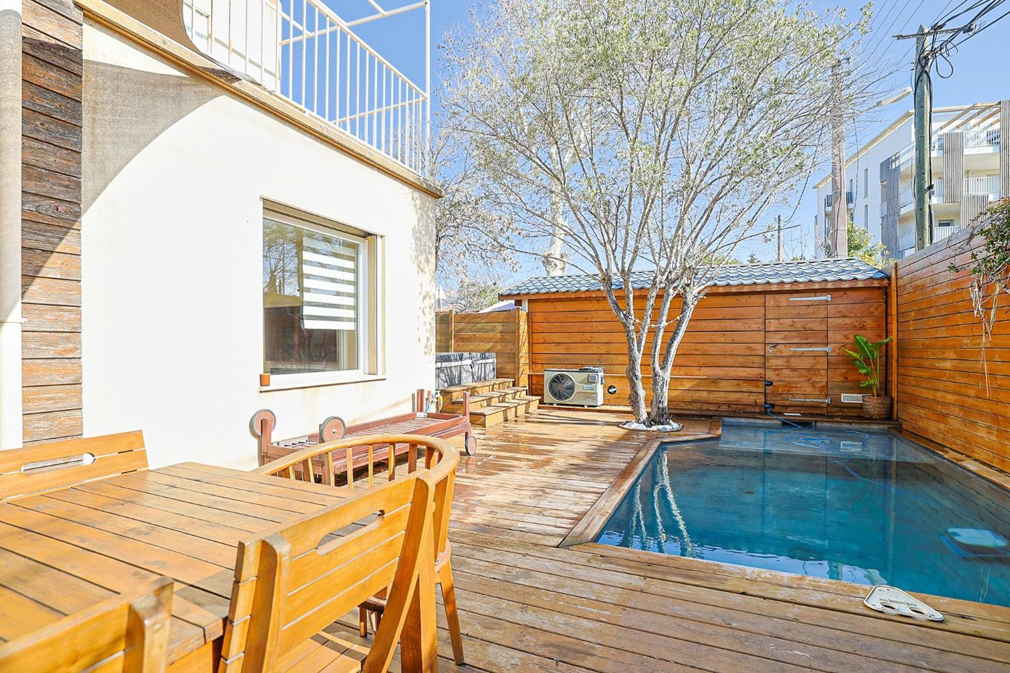 Maison Avec Piscine Et Jacuzzi Proche Des Plages Tolone Esterno foto