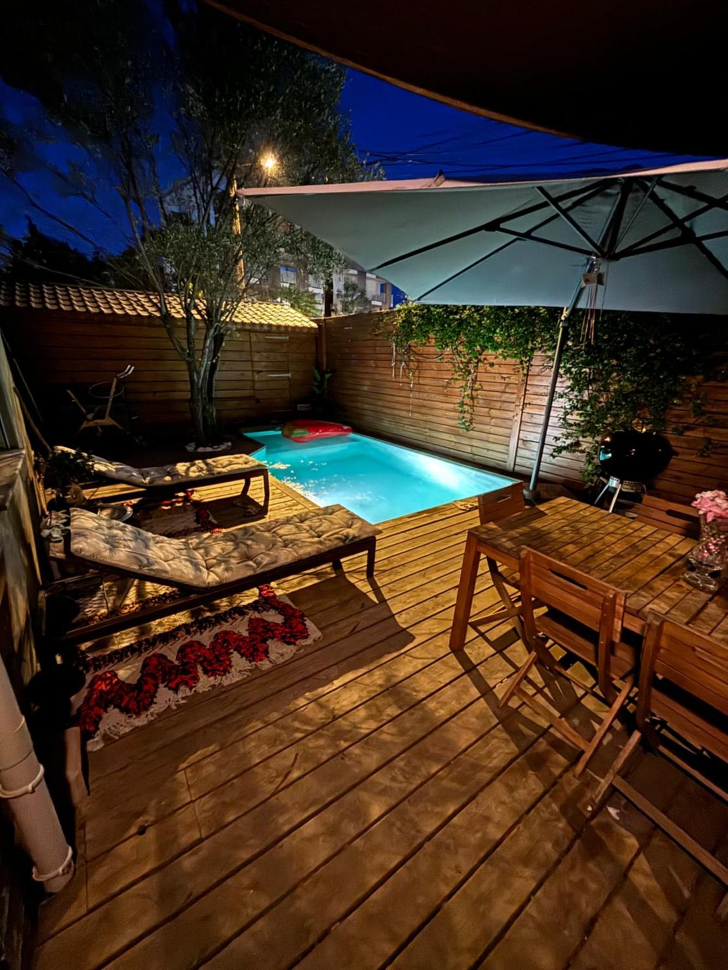 Maison Avec Piscine Et Jacuzzi Proche Des Plages Tolone Esterno foto